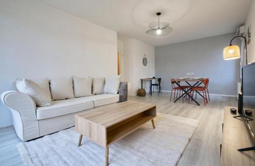 Saint-Maurice Pellevoisin Apartment | Élégant appartement avec balcon privé à Lille