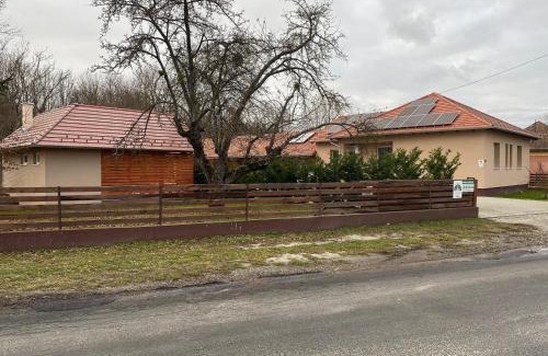 Csesztreg Apartment | Ókerka Vendégház