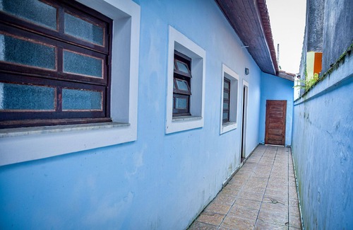 Balneario Arpoador House | Ótima casa com Wi-Fi a 350m da Praia de Peruíbe/SP