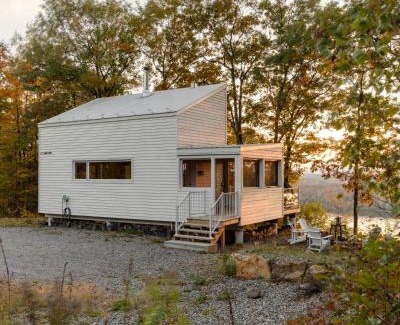 Saint-Aime-du-Lac-des-Iles Ski Chalet | Ô Lac des Îles - Éco Refuges