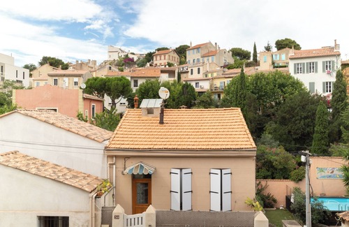 Vauban Apartment | ☘️{Ô Regard de notre Dame} * Near beaches * Marseille