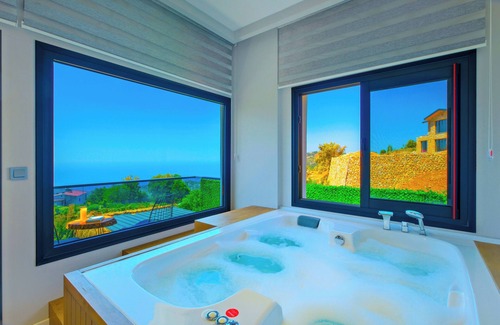 Faralya Villa | Özel Korunaklı Yüzme Havuzlu Villa