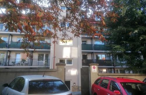 Roznava Apartment | Útulný bytík na prízemí