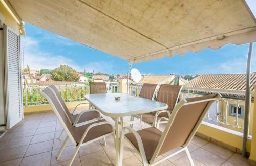 Alepou Apartment | ΔΙΩΡΟΦΗ ΜΕΖΟΝΕΤΑ-2KM ΑΠΟ ΤΟ ΚΕΝΤΡΟ-ILIANA HOUSE