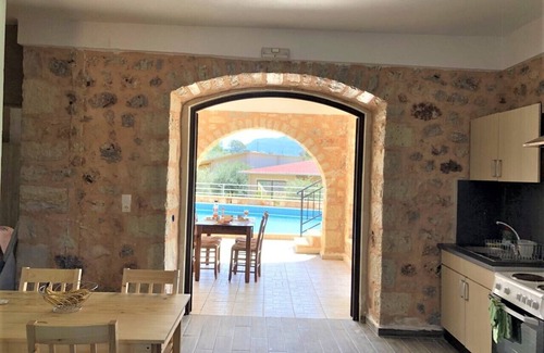 Apokoronas Apartment | Ιndependent stone appartment common pool