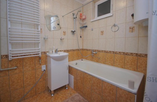 Yasinya House | Аня Рома