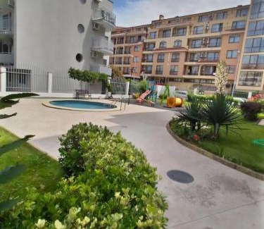Sunny Beach Apartment | Апартхотел Роял Дриймс