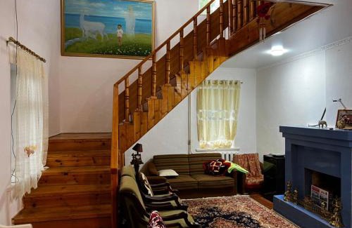 Issyk-Kul Region House | Гостевой дом “Kyzyl Alma” (Red Apple)