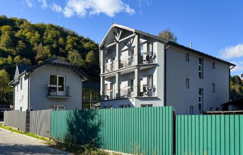 Yasinya Hotel | Готель Ципа