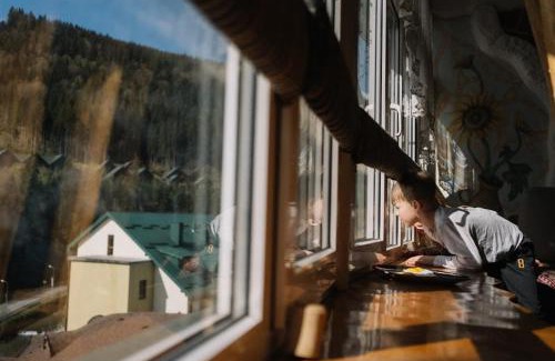 Bukovel Hotel | Грибова хата