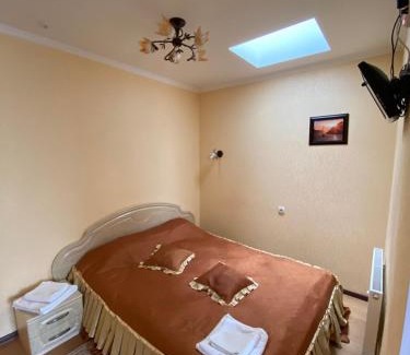 Zvenyhorodka Hotel | Золотий Лев