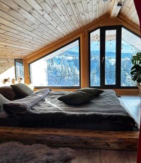 Slavske Ski Chalet | Карпатське Hygge котедж для двох з чаном-джакузі у горах