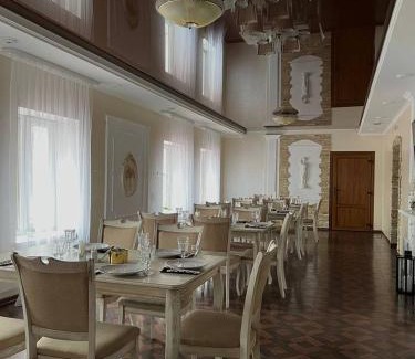 Rivne Hotel | Козацькі Забави