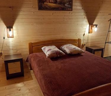 Huklyvyi House | Котедж "Затишний відпочинок"