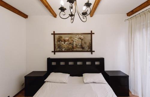 Yablunytsya House | Котедж Яблуниця