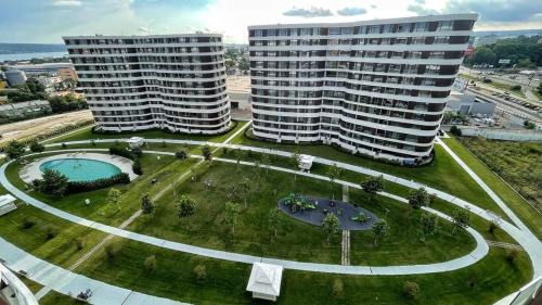 Varna Municipality Apartment | Красив апартамент с целогодишен топъл басейн и джакузи