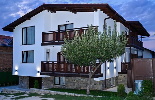 Dobrinishte House | Къща Александра 2