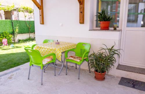 Sandanski Apartment | Къща за гости Калинови