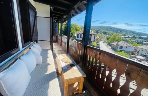 Leshten Villa | Къща за гости Родопски изгрев