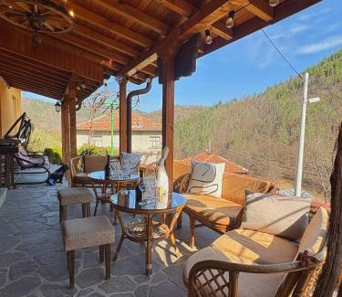 Smolyan Villa | Къща за гости Хаджиевата къща