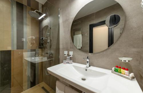 Devin Hotel | Парк Хотел Модър