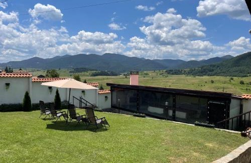 Bratsigovo Villa | ПАУНОВАТА КЪЩА