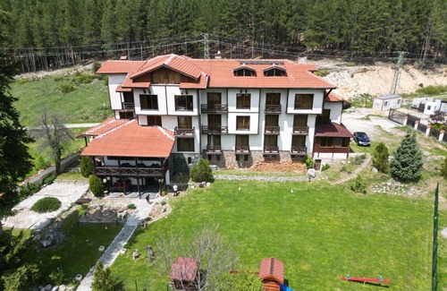 Dobrinishte Hotel | Семеен хотел Света Марина