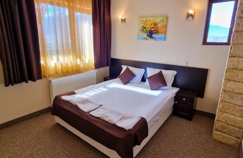 Dobrinishte Hotel | Семеен хотел Света Марина