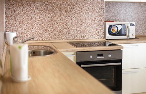Sovetsky City District Apartment | Сибирский тракт 13 Апартаменты
