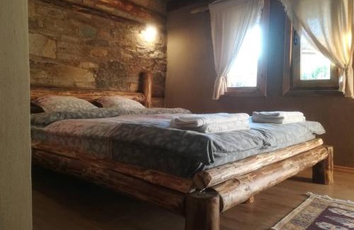 Leshten House | Скендерова Къща,къщичка Алиса