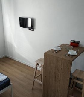 Holosiivskyj Apartment | Сучасна квартира на вул Ю Здановської, поруч Виставковий Центр, Васильківська, Ломоносова