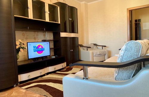 Leninskiy rayon Apartment | Уютная 1ком квартира на Халтуринском