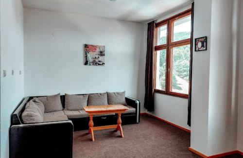 Banite Hotel | Хотел Кючуковата Къща
