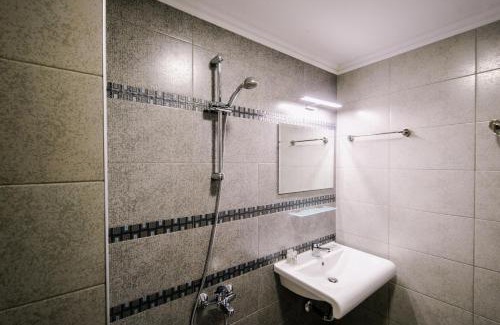 Tundzha Hotel | Хотел ПИРГУЛЯ