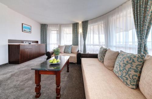 Primorsko Hotel | хотел Свети Николай Приморско