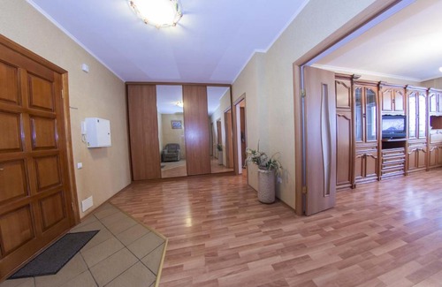 Ufa Apartment | Хоум Отель на Мингажева, 102