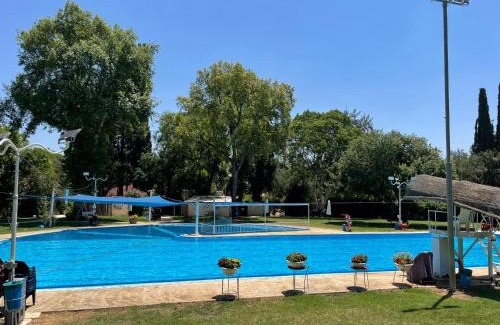 Bruchim Qela' Alon Villa | אצל אהרונ'ק Aronek's Place