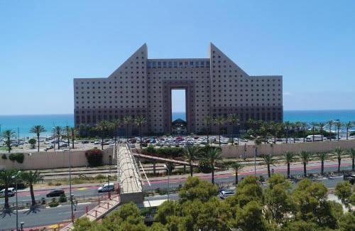 Haifa Apartment | מגדל הים - בניין אלמוג
