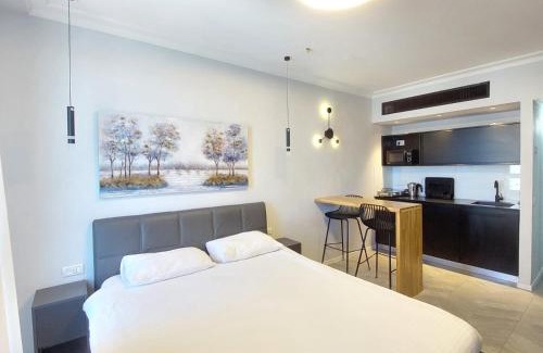 Haifa Apartment | מגדל הים - בניין אלמוג