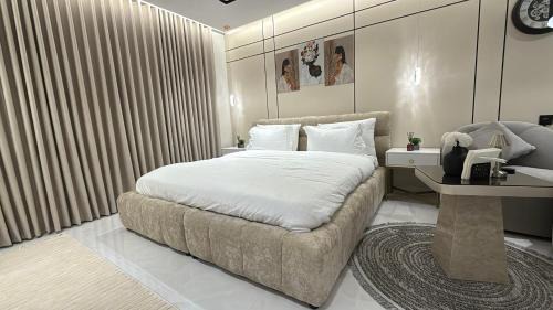 Al Aqiq Apartment | أستديو فندقي فاخر بدخول ذاتي