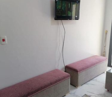 Port Said Apartment | شالية غرفة ورسيبشن وحمام ومطبخ عمارة 4 الدور الأول