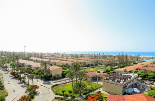 Marina El Alamein Ski Chalet | شالية في قرية الزهور السياحية