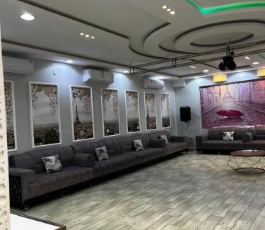 Az Zulfi Ski Chalet | شاليهات ديم لايت