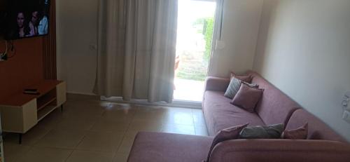 Marsa Matruh Ski Chalet | شاليه k05 غرفتين مكيف 2حمام للايجار مصيف بمطروح قرية لونج ايلند "family"