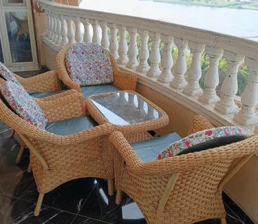 Maadi Apartment | شقة فندقيه فاخرة بمنطقة المعادى صف اول جميع الغرف تطل على النيل A luxury hotel apartment in Maadi, first row. All rooms overlook the Nile