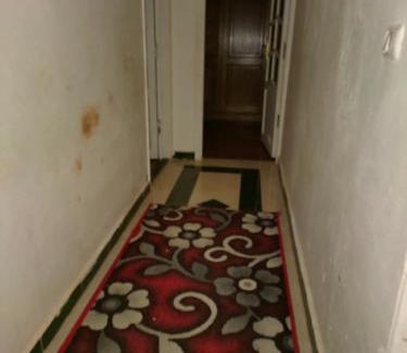 Al-Muntazah Apartment | شقه فيو بحر ميامي مكيفه