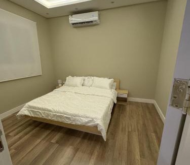 Riyadh Apartment | غرفة وصالة فندقية حي حطين