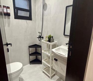 Al Aqiq Apartment | غرفه فندقيه فاخره