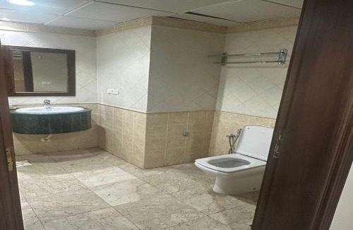Al-Hamra'a Hotel | فندق قصر الشاطئ