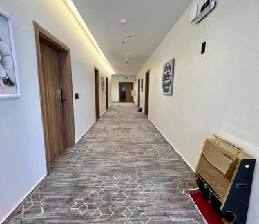 Al Namas Hotel | فندق كوخ الضباب النماص